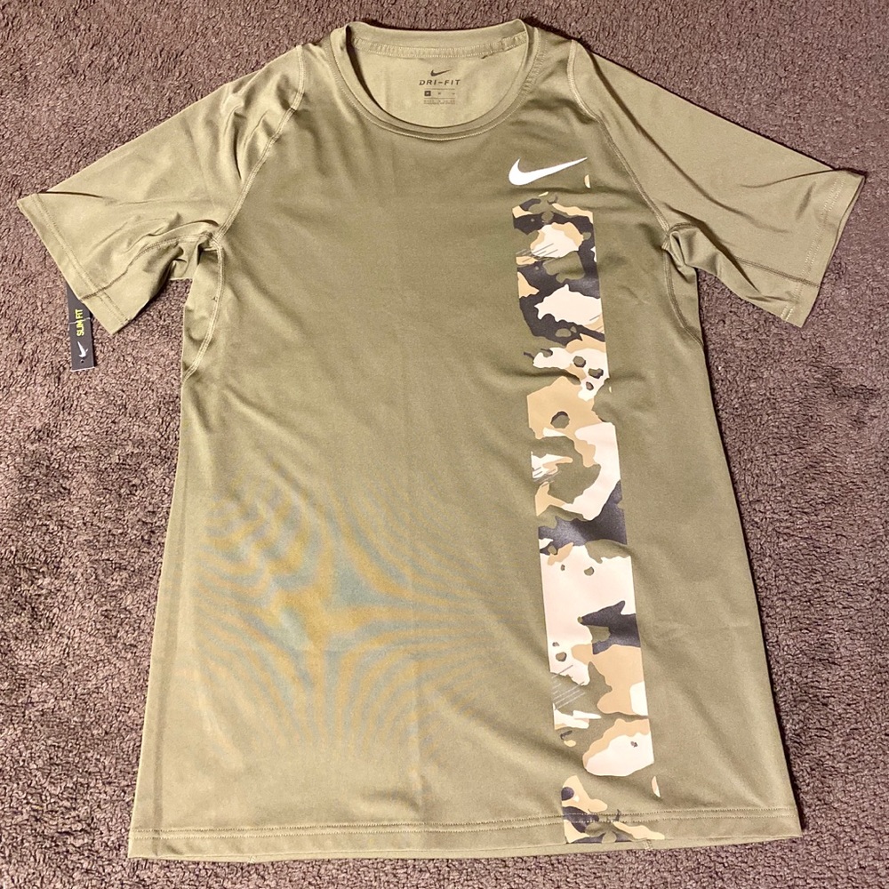 Nike camo dri-fit t-shirt
